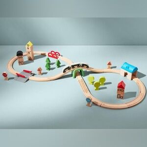 Like new ikea LILLABO 45-piece train set with track